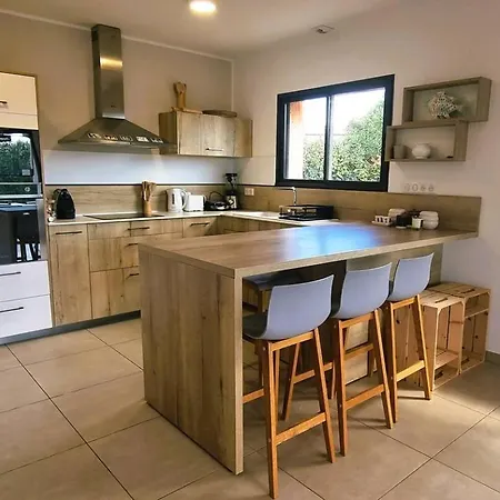 Benoa, 6 Pers, Piscine Chauffee, 800 M Villa San Ciprianu